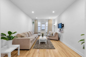 Cozy 1BR Apartment with Workspace In Trendy Monkland Village
